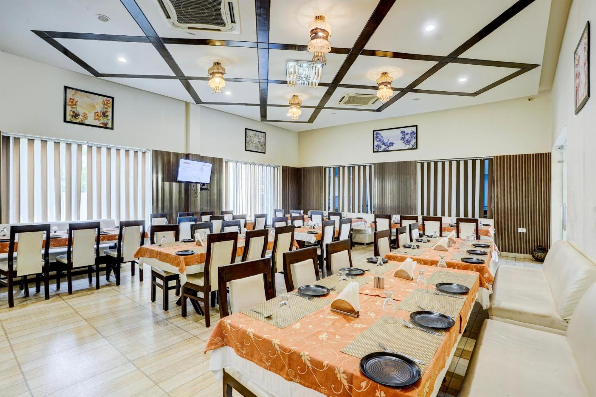 Hotel Amrit Manthan Chittorgarh Zewnętrze zdjęcie