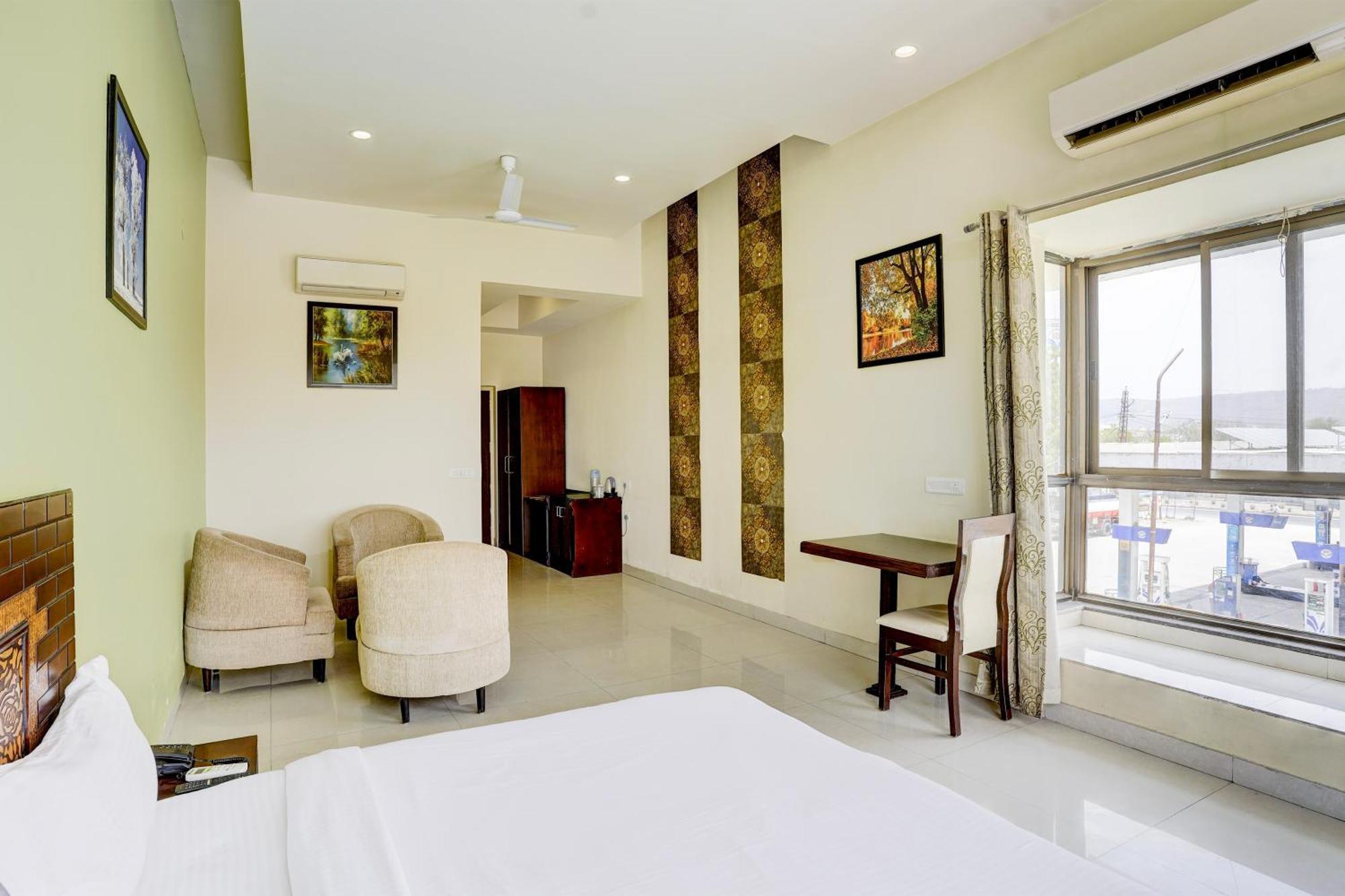 Hotel Amrit Manthan Chittorgarh Zewnętrze zdjęcie