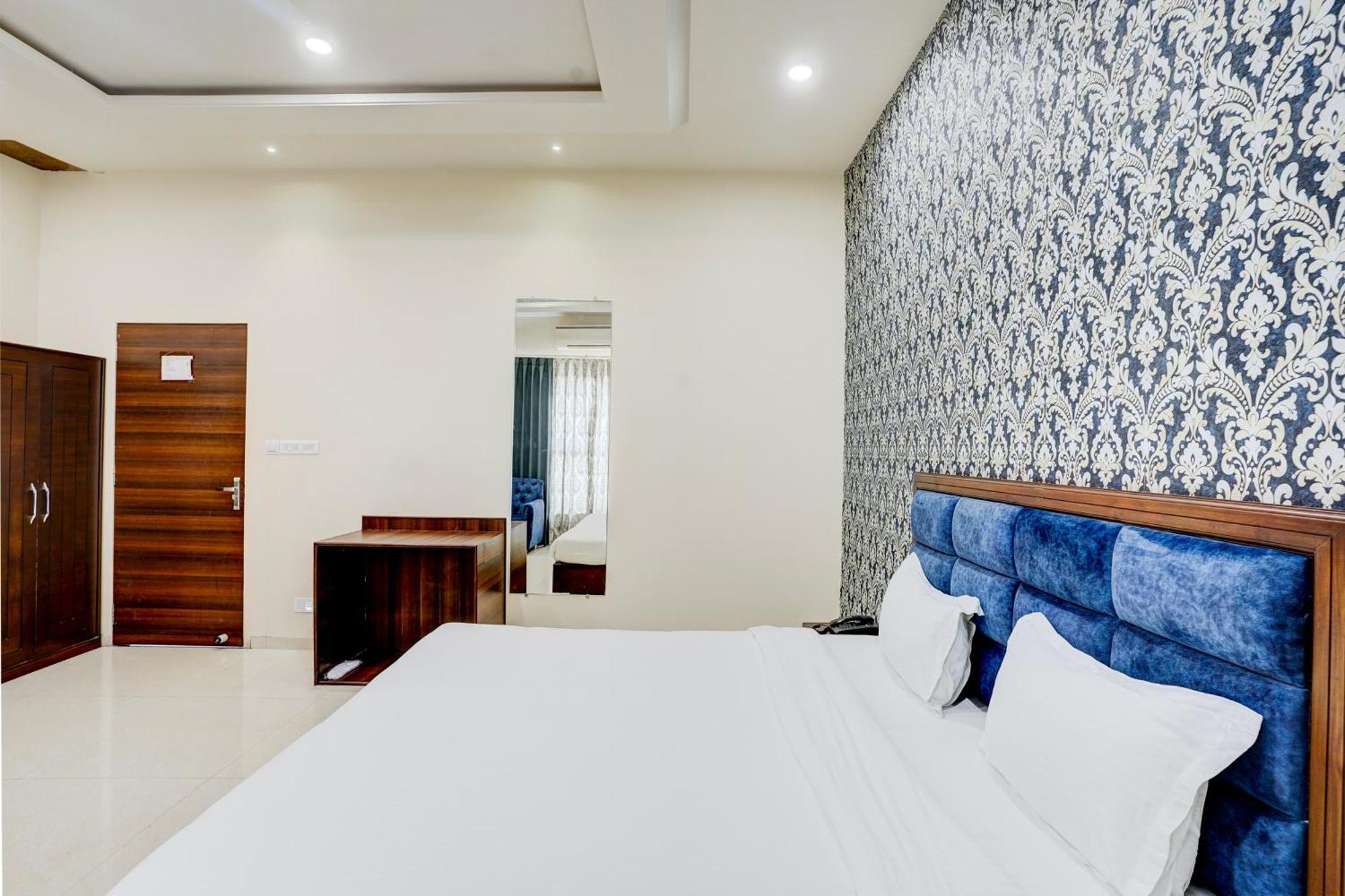 Hotel Amrit Manthan Chittorgarh Zewnętrze zdjęcie