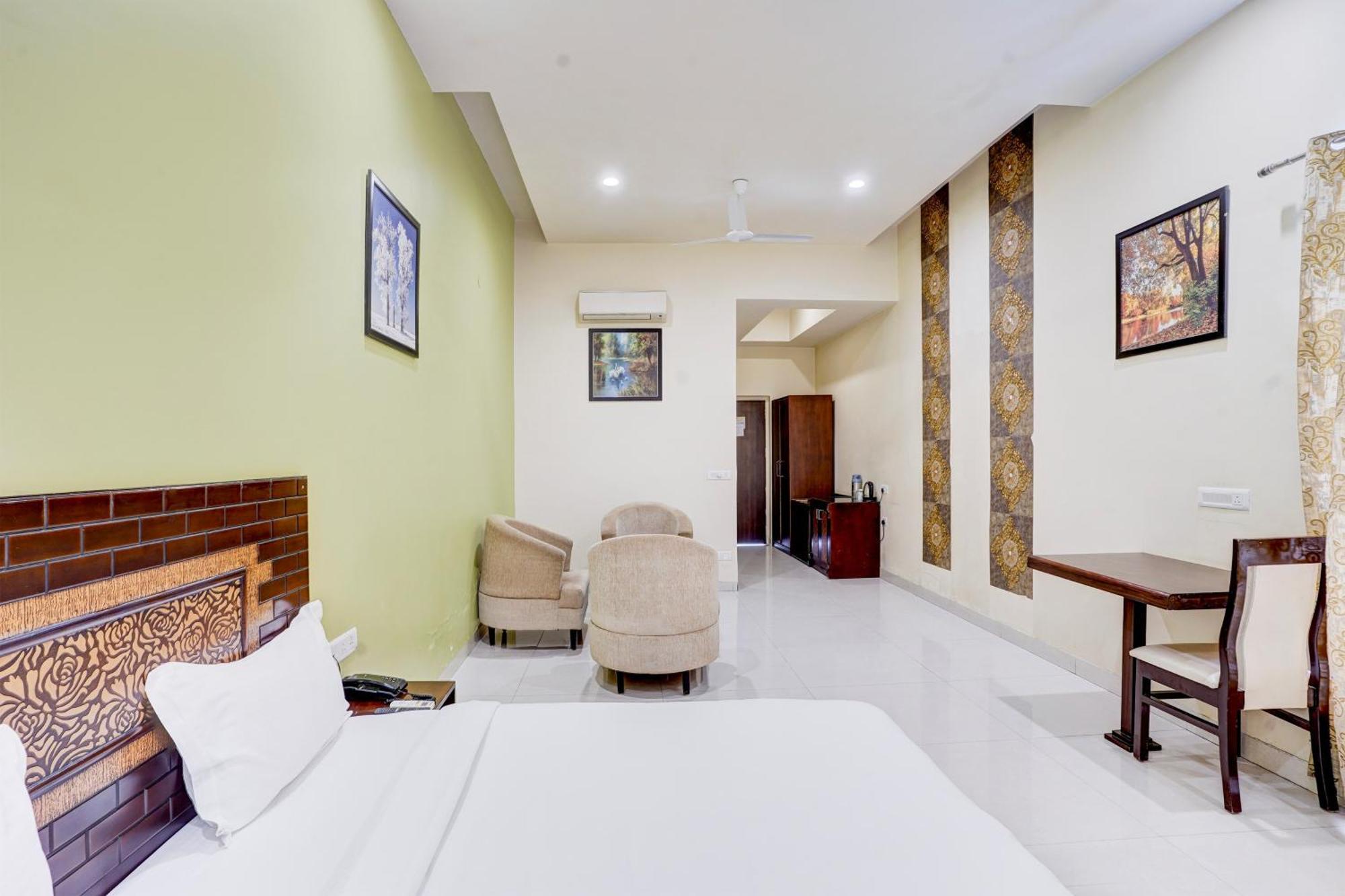 Hotel Amrit Manthan Chittorgarh Zewnętrze zdjęcie
