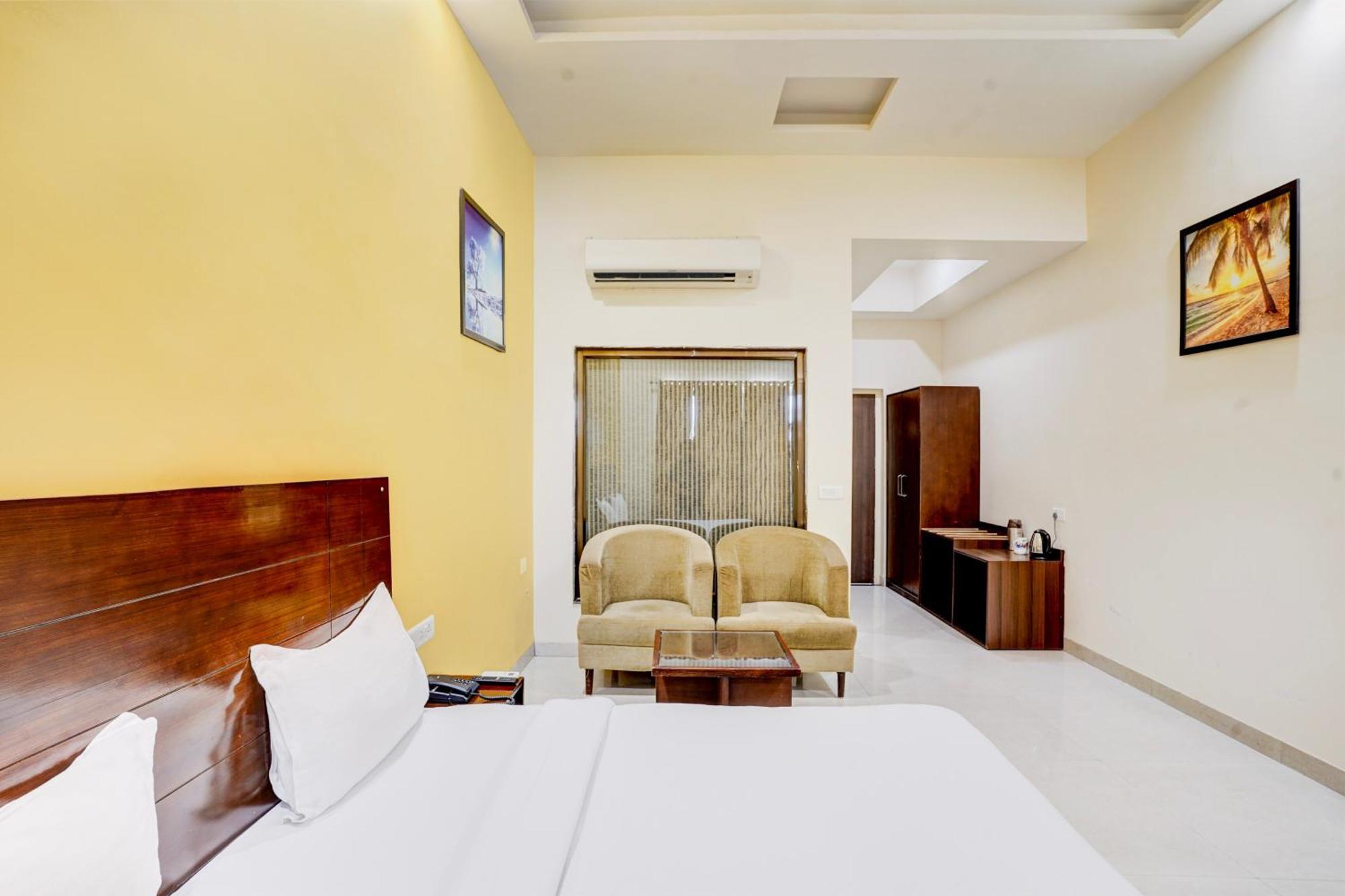 Hotel Amrit Manthan Chittorgarh Zewnętrze zdjęcie