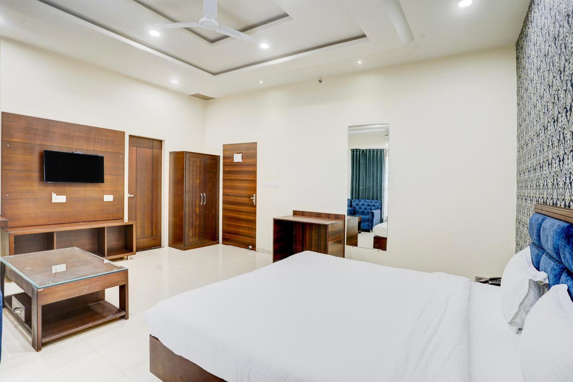 Hotel Amrit Manthan Chittorgarh Zewnętrze zdjęcie